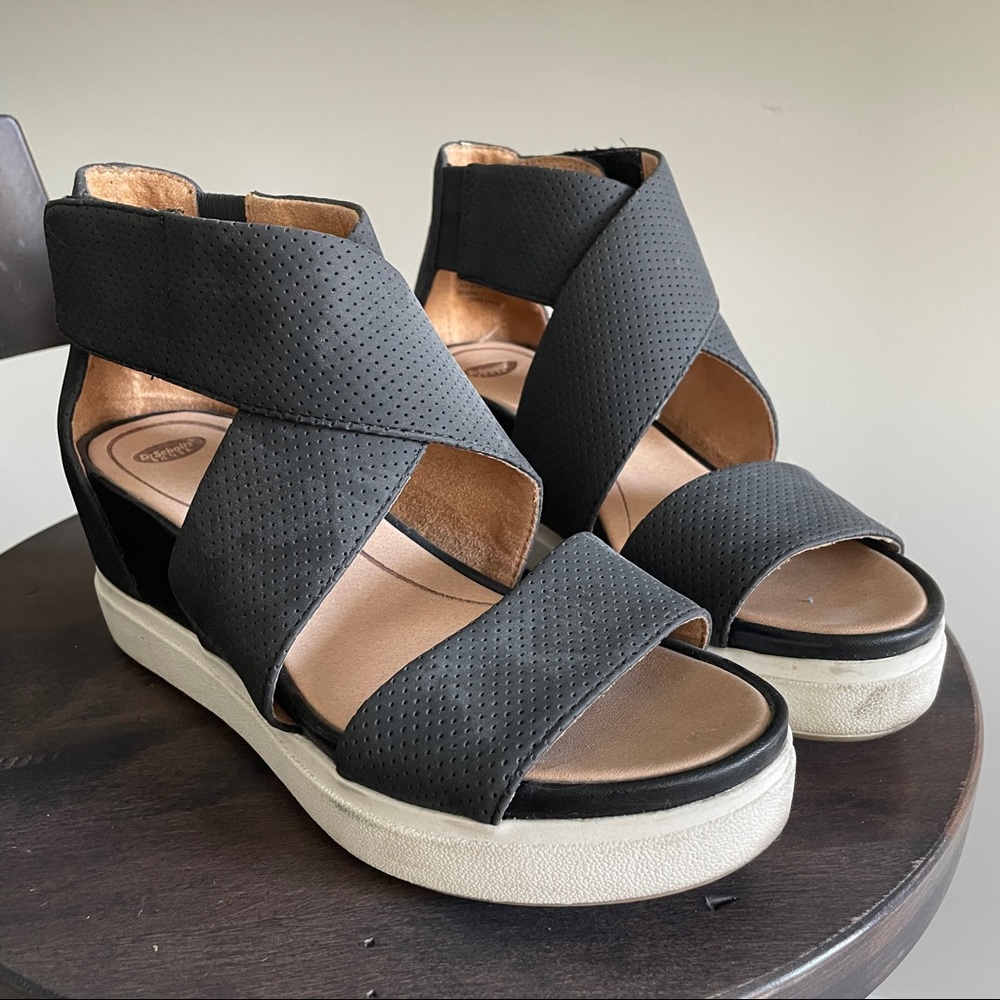 Size 7 Dr. Scholls Black Wedge
